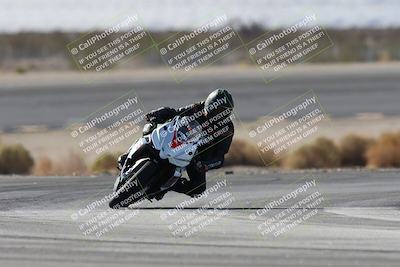 media/Nov-16-2025-Race Pace (Sun) [[8c5fa54630]]/Non Verified Riders (1st 20 Minutes)/1-Turn 14 (10am)/